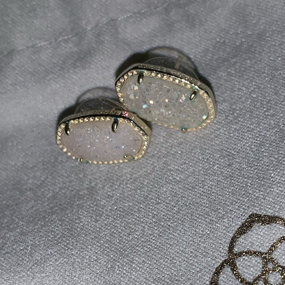 Kendra Scott studs